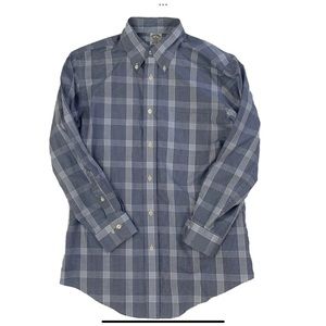 Brooks Brothers Regent Fit Non-Iron 100% Supima Cotton Button Down Shirt
Medium